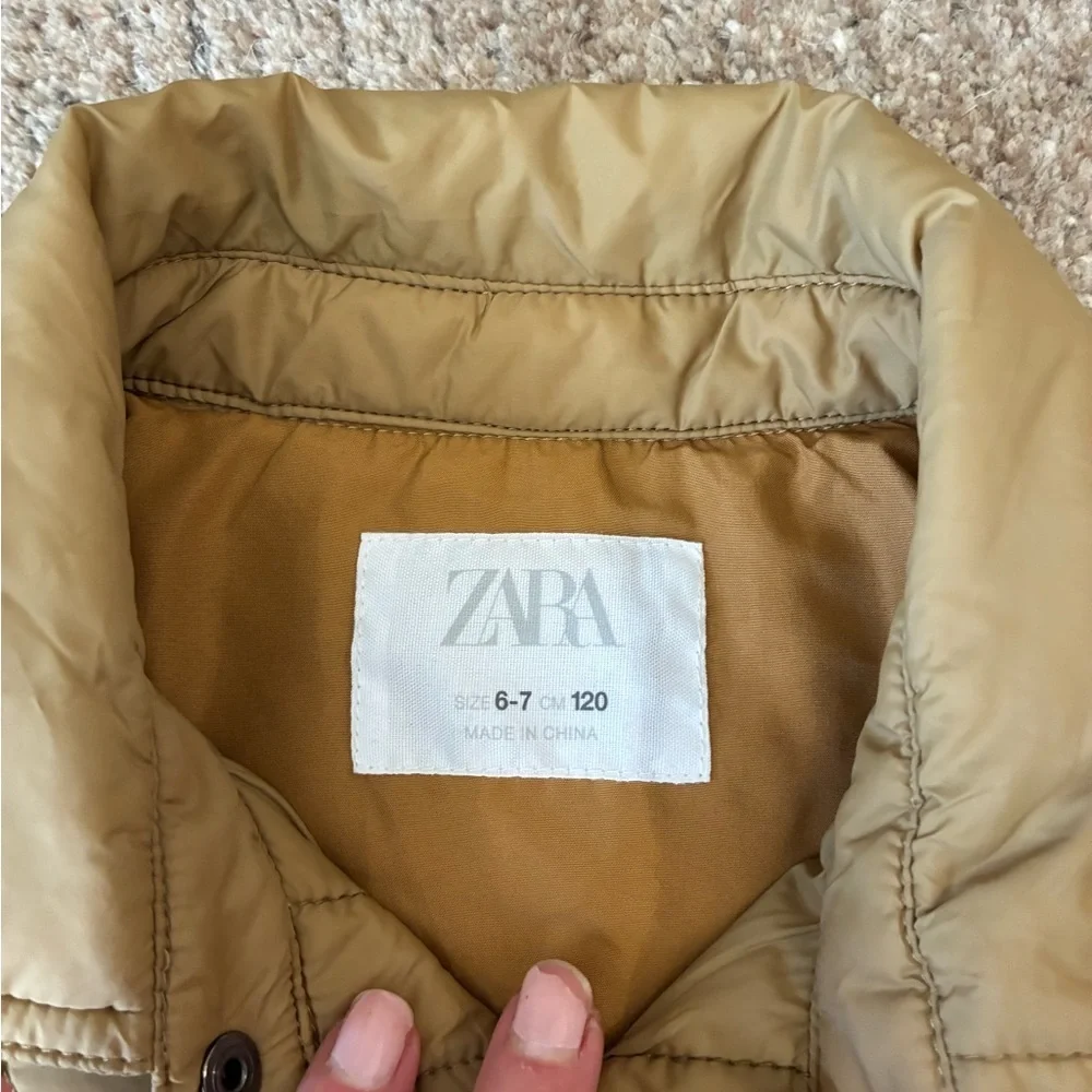 Zara Kids Tan Quilted Puffer Jacket Size 6-7 Snap Closure